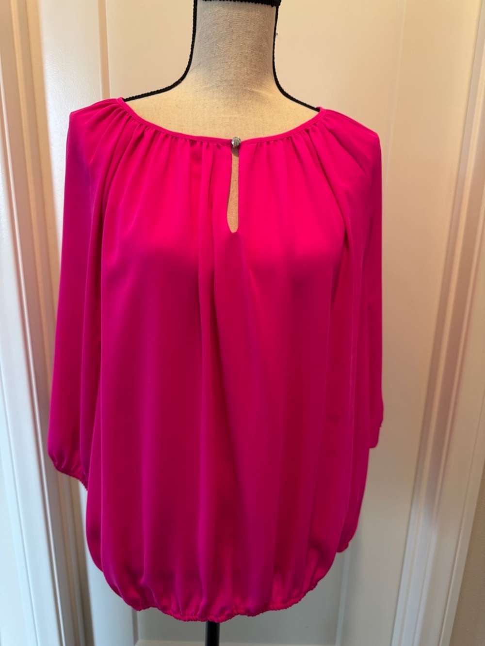 Vince Camuto Hot Pink Keyhole Peasant Blouse